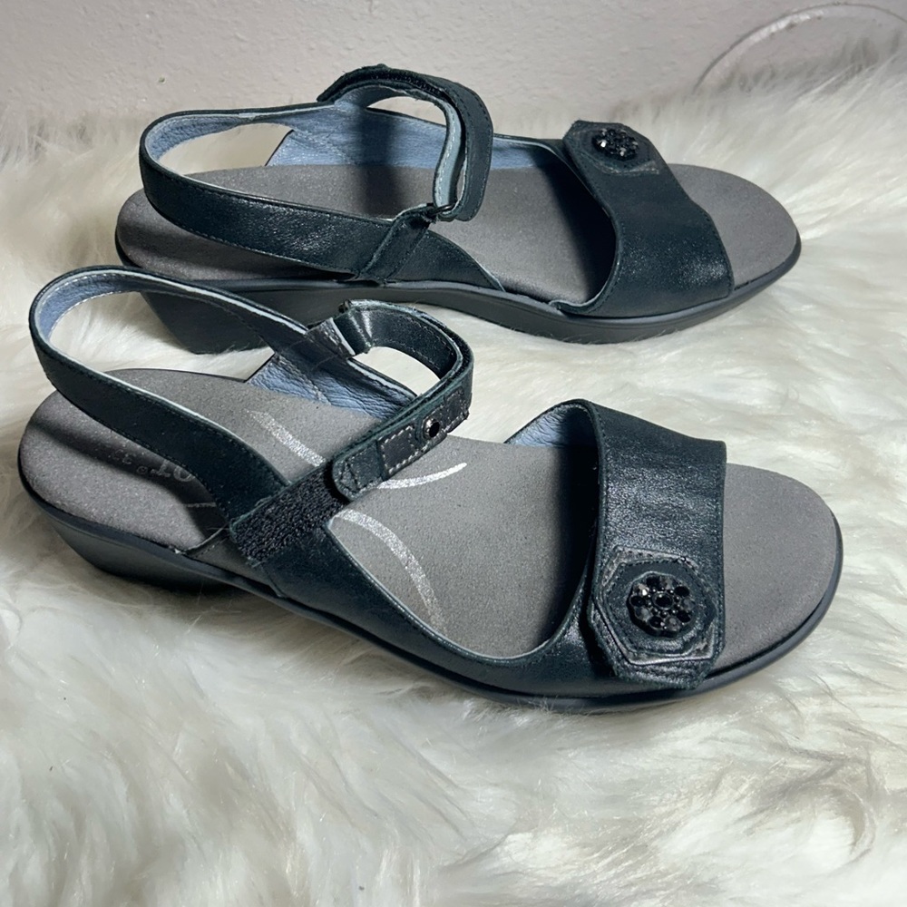 Naot Reserve Black Leather Dressy Comfort Wedge Sandals Size 6 - Picture 5 of 8